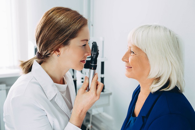 Optometrist